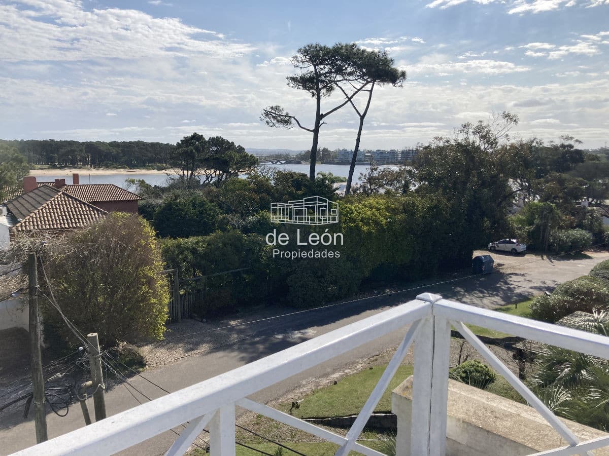Apartamento con excelente ubicación en La Barra