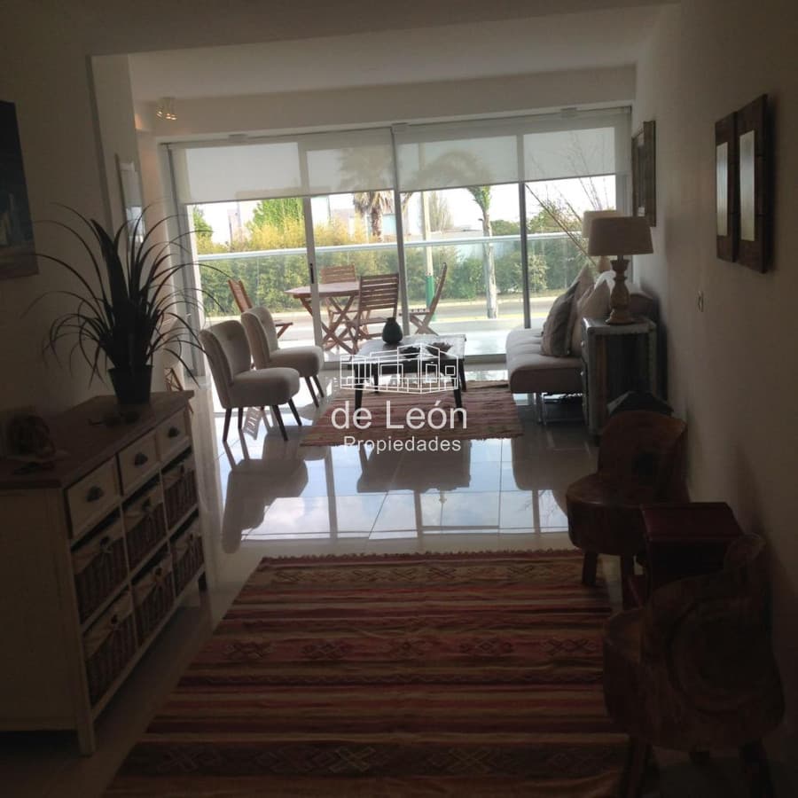 Departamento de 1 dormitorio en Manantiales, a 2 cuadras de playa Bikini