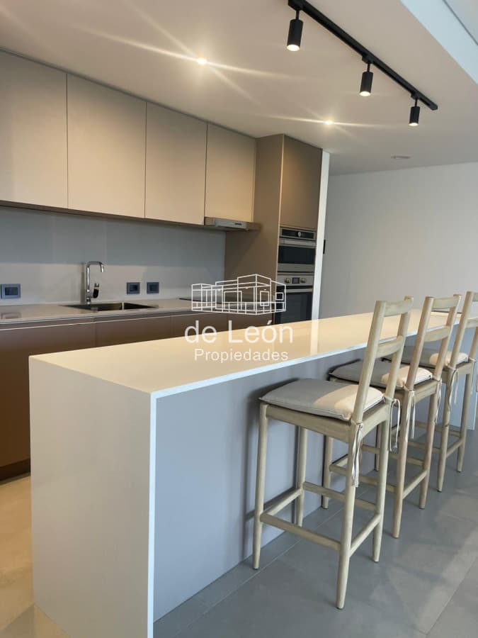 Departamento planta jardin en venta de 3 dormitorios en Manantiales