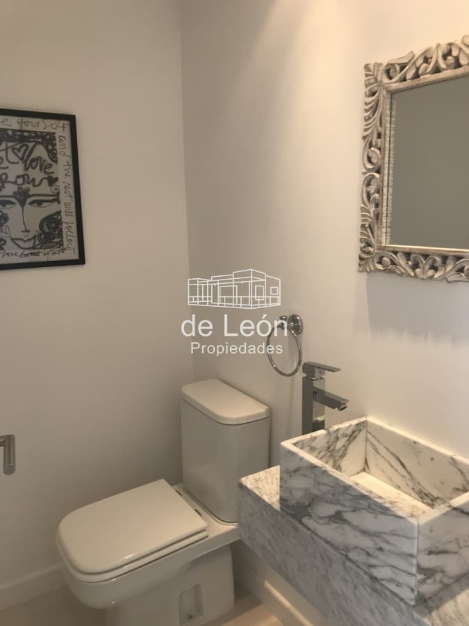 Excelente departamento en Manantiales, 3 dormitorios 3 baños, vista al mar