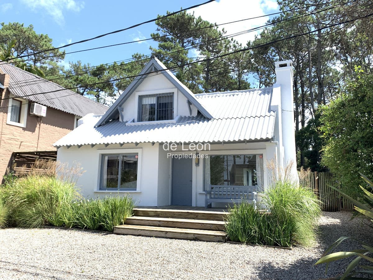 Hermosa y cálida casa en Montoya