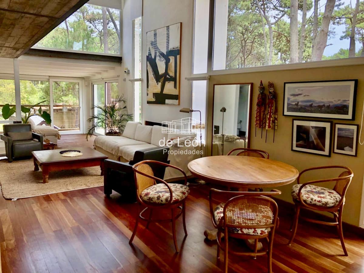 Casa en Montoya, 3 dormitorios, piscina, entorno de bosque