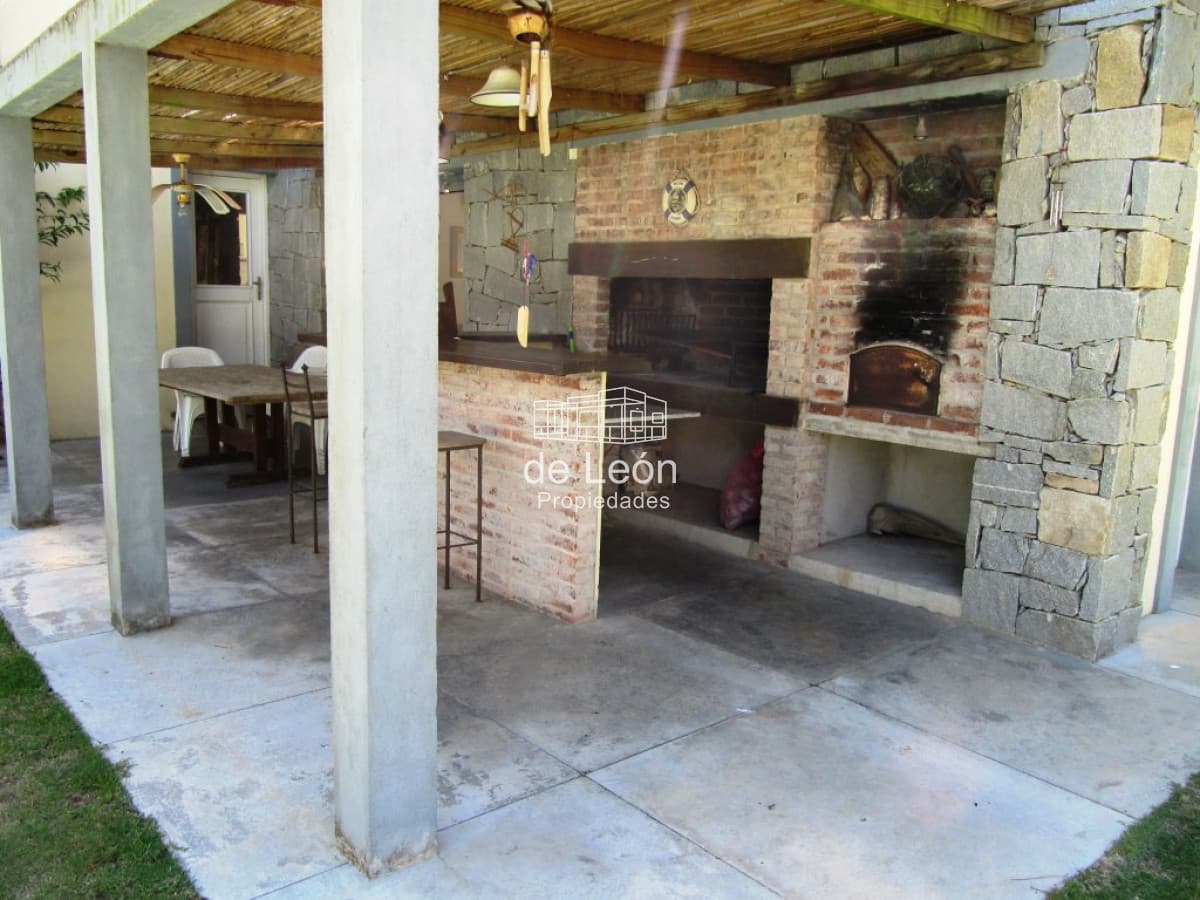 Casa en Alquiler Temporal Montoya 3 Dormitorios