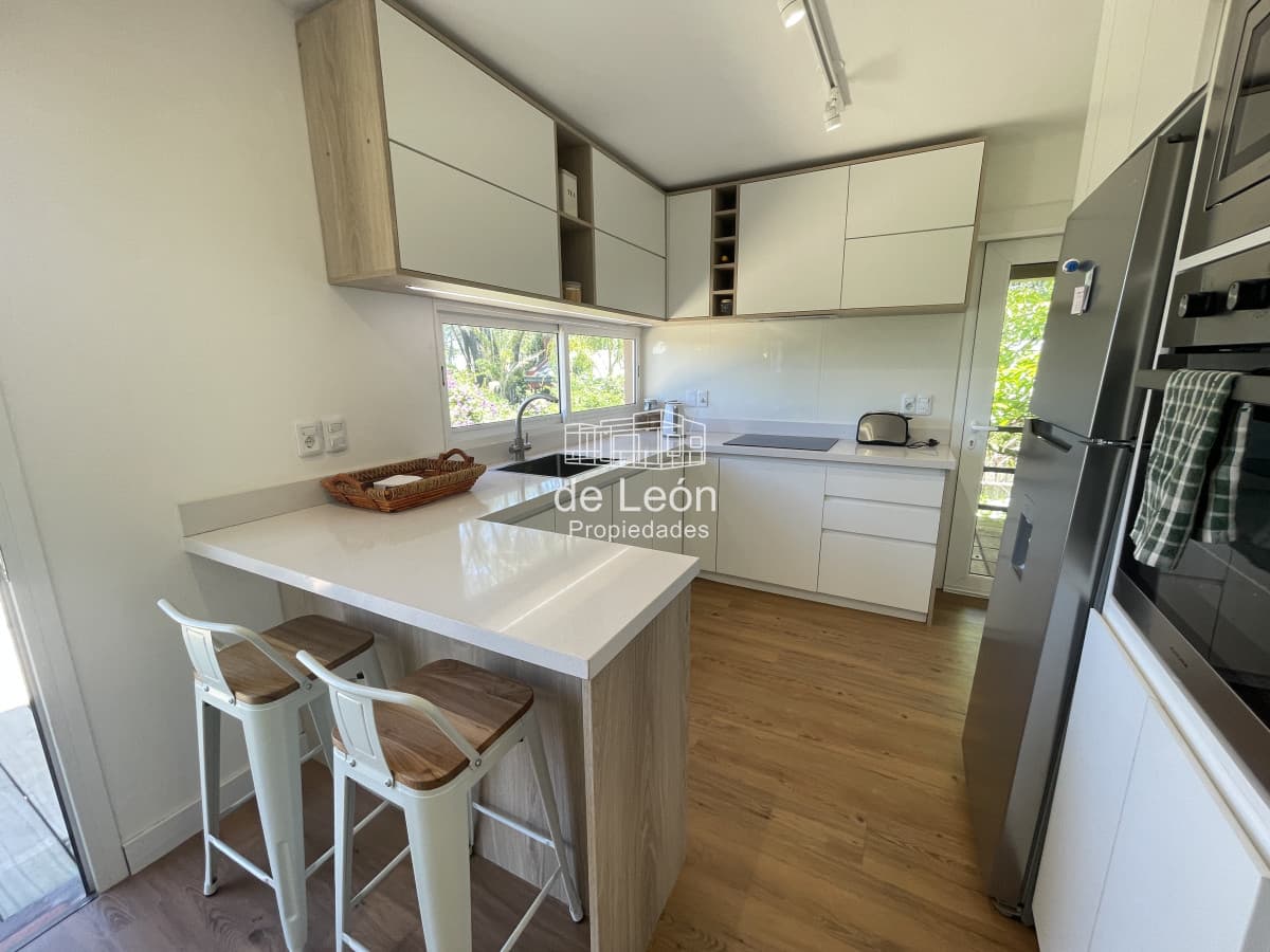 Casa de 4 dormitorios en Montoya, La Barra, Alquiler de verano