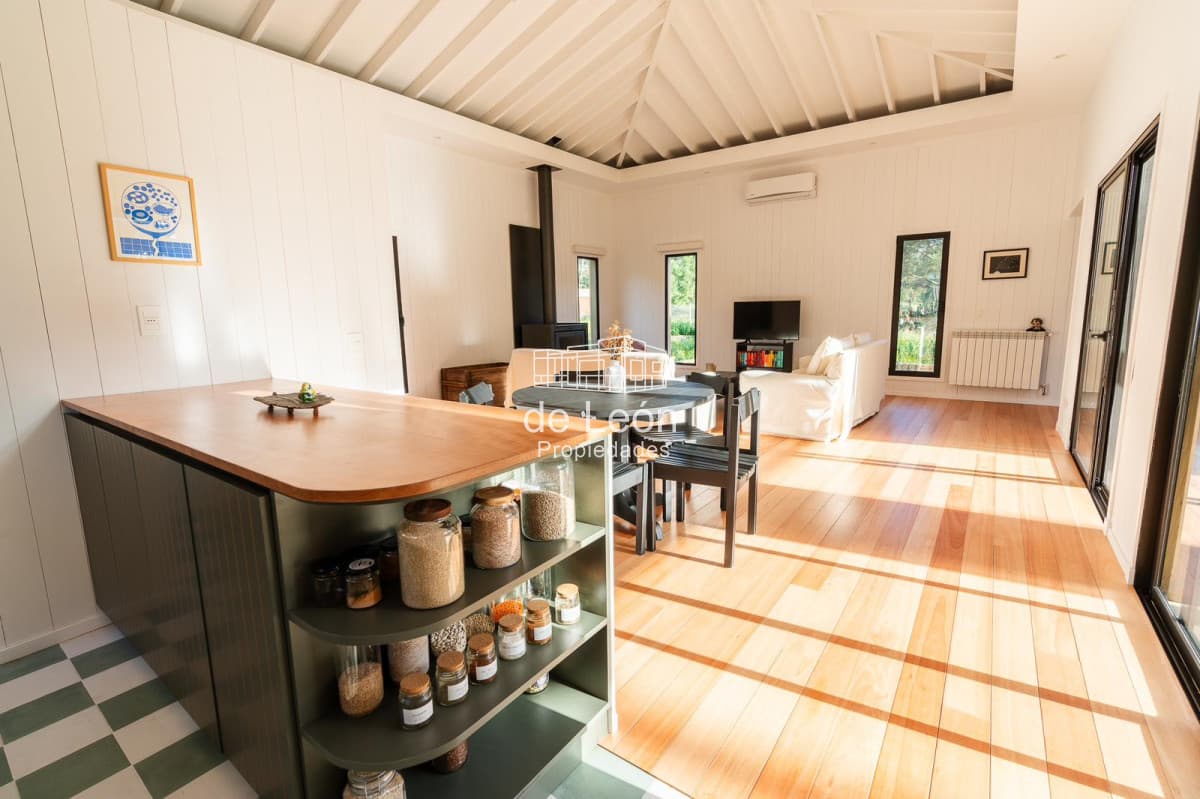 Casa de 3 dormitorios y 2 baños en Barra Verde, La Barra
