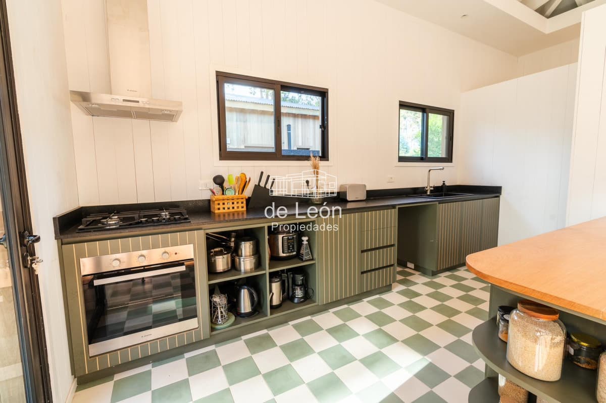 Casa de 3 dormitorios y 2 baños en Barra Verde, La Barra