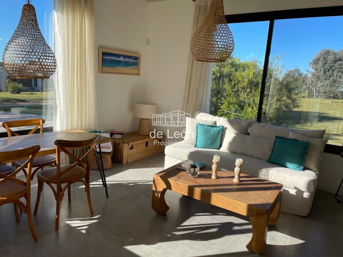 Casa de 4 dormitorios en Pueblo Mio