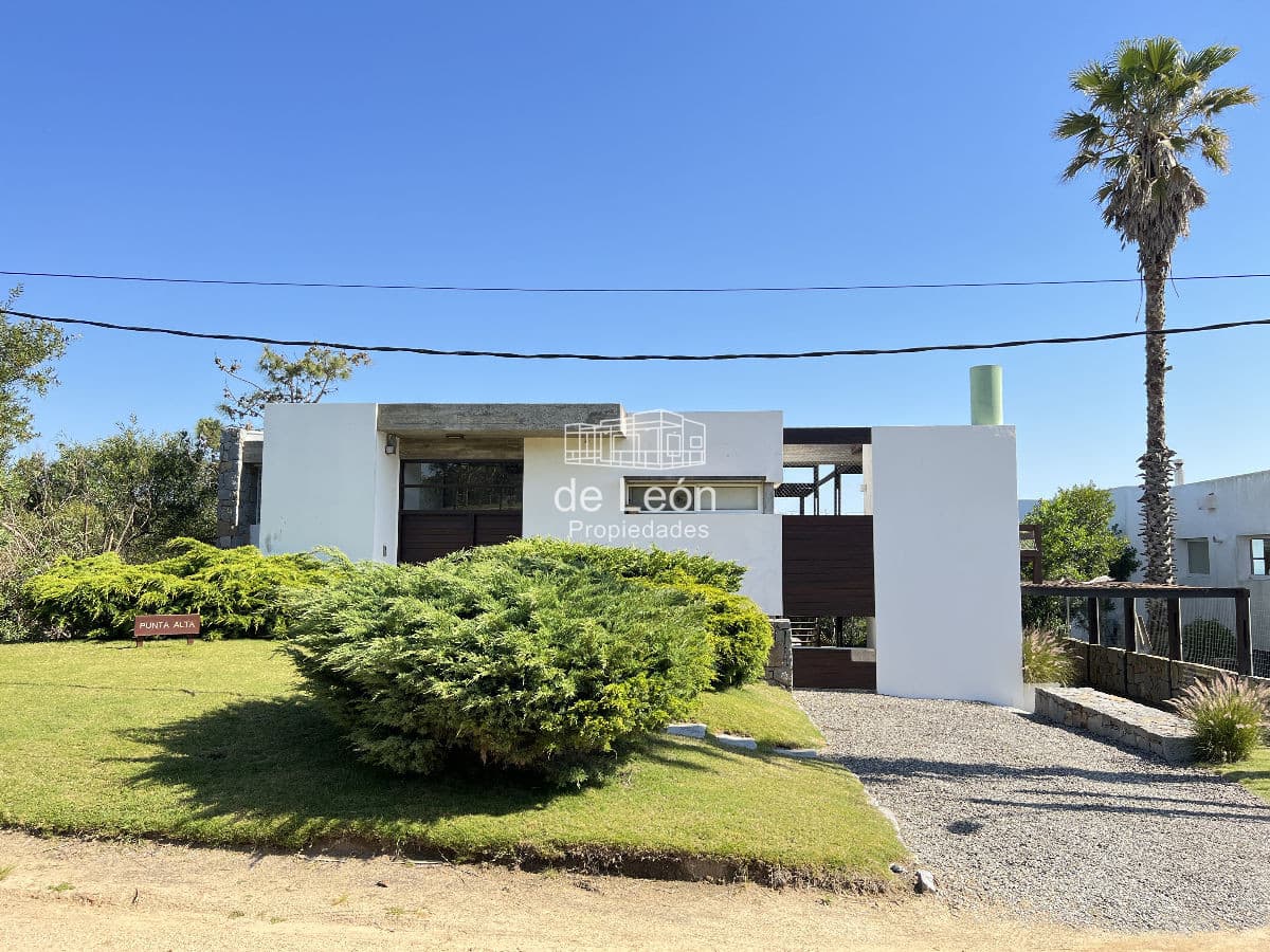 Espectacular casa en Altos de Punta Piedra