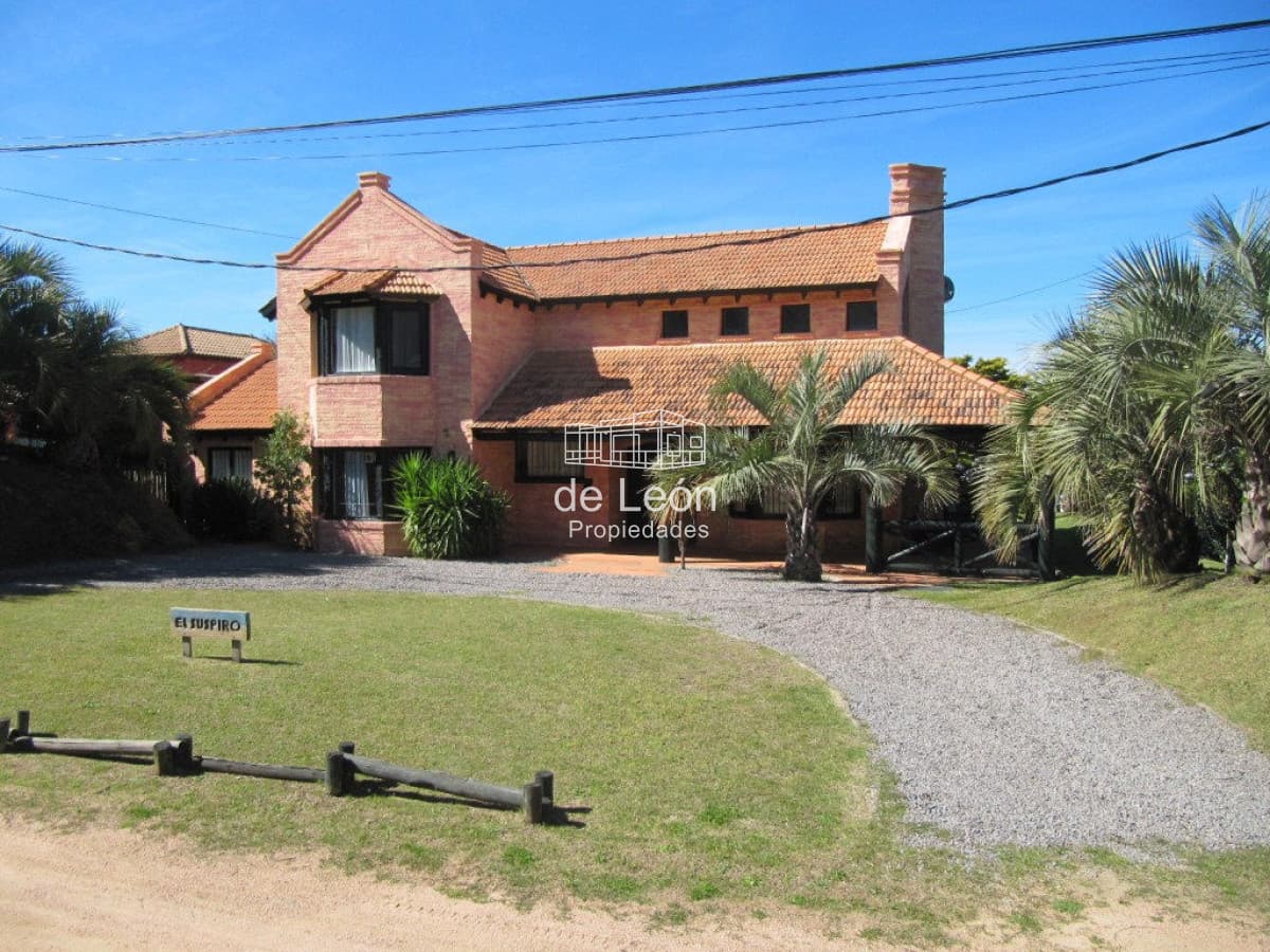 Casa en La Barra, Montoya