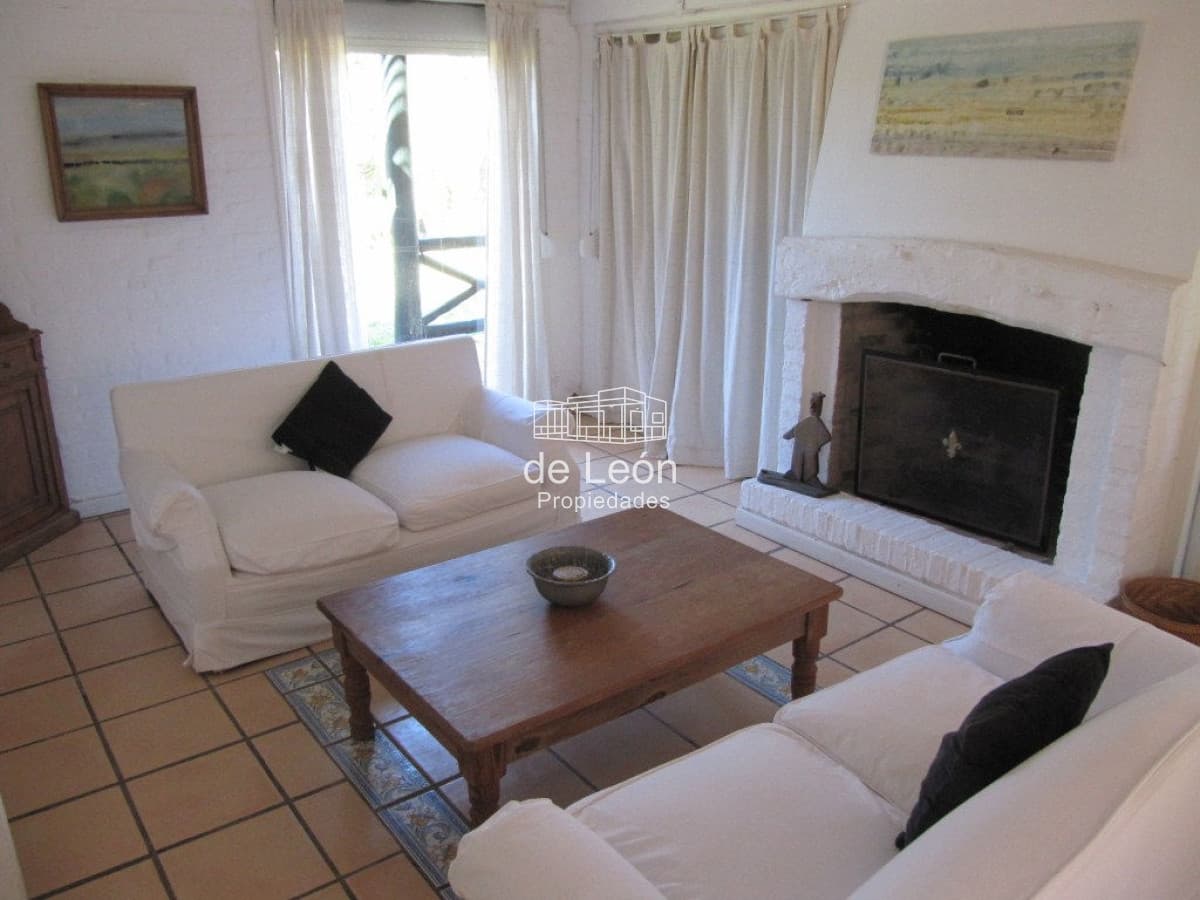 Casa en La Barra, Montoya
