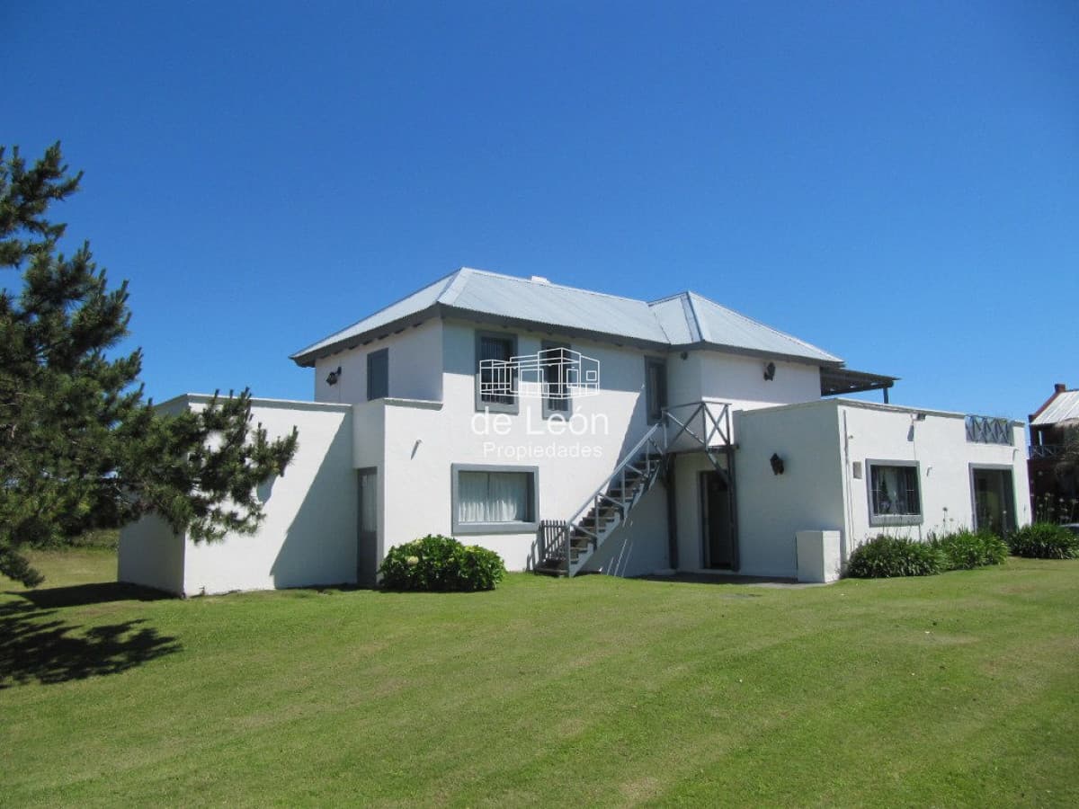 Casa en La Barra, Montoya