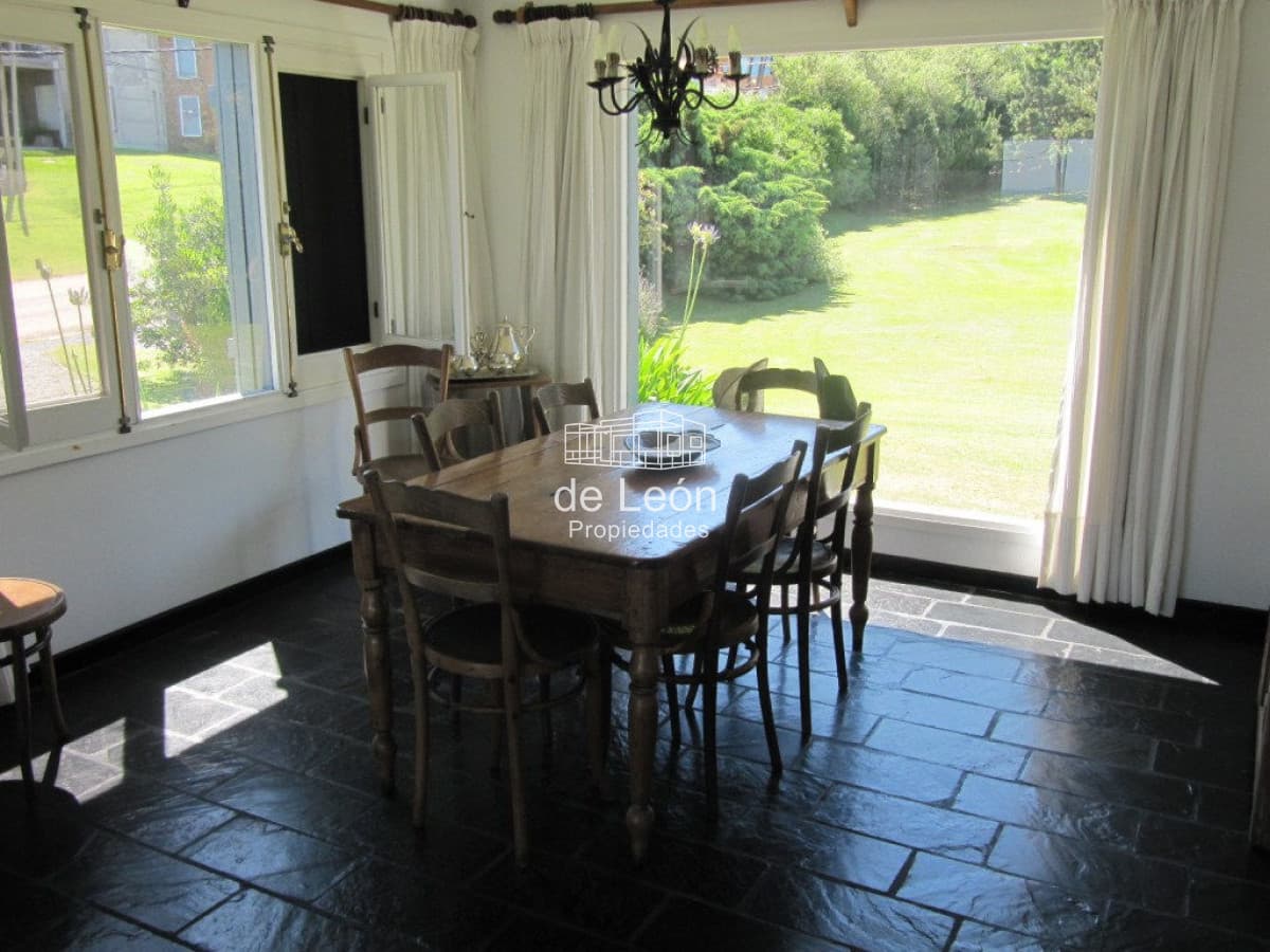 Casa en La Barra, Montoya