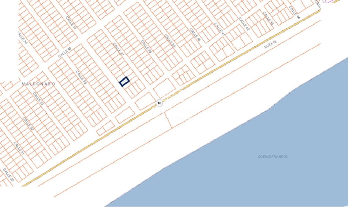 Terreno en Balneario Buenos Aires sobre calle 36, 450m2