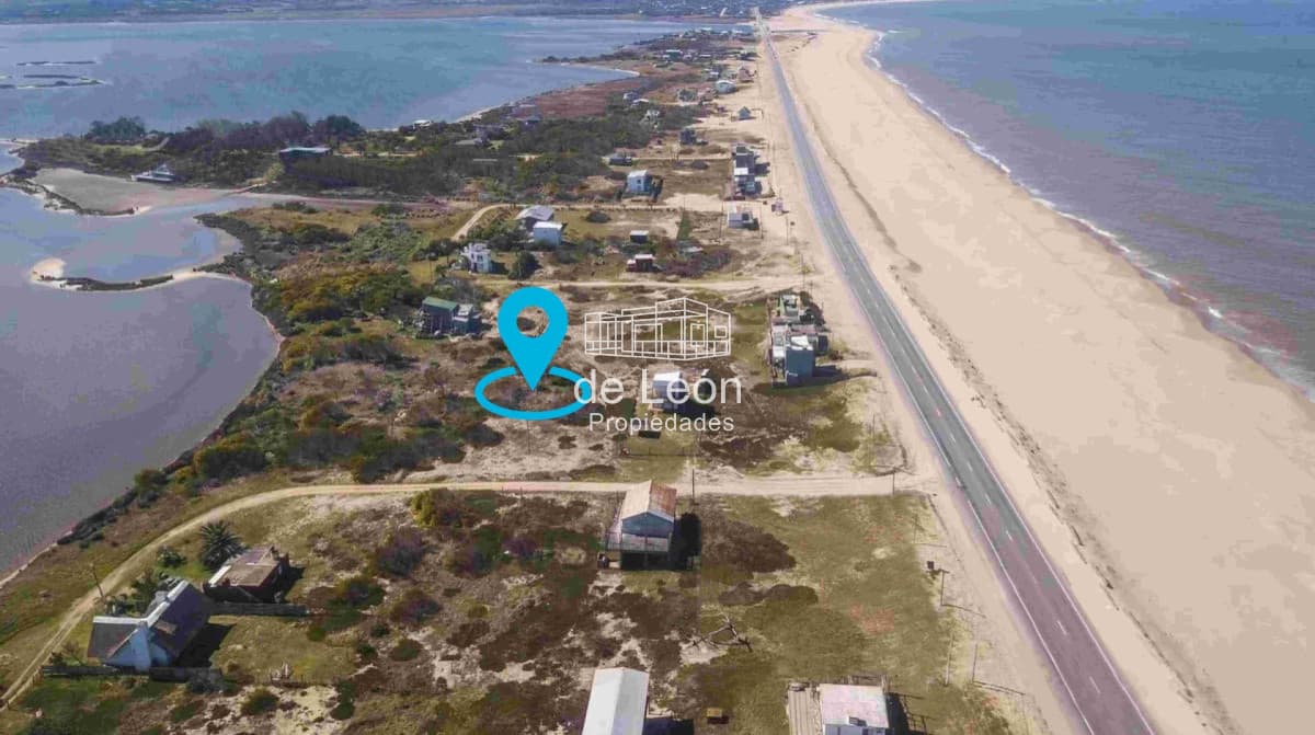 Se vende terreno en Santa Monica 1500m2