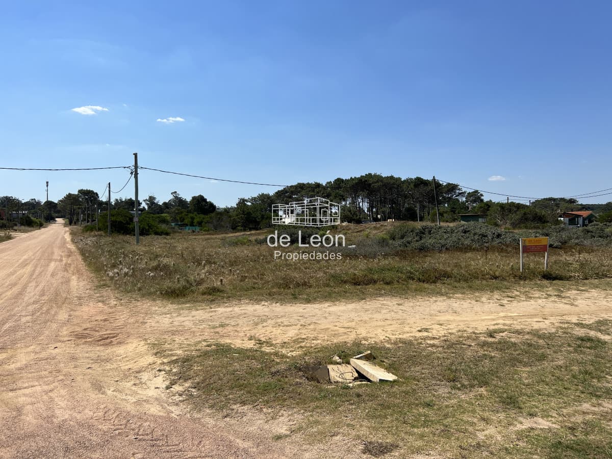 Terreno en Balneario Buenos Aires, 450m2, sobre Ruta 10, 834m2