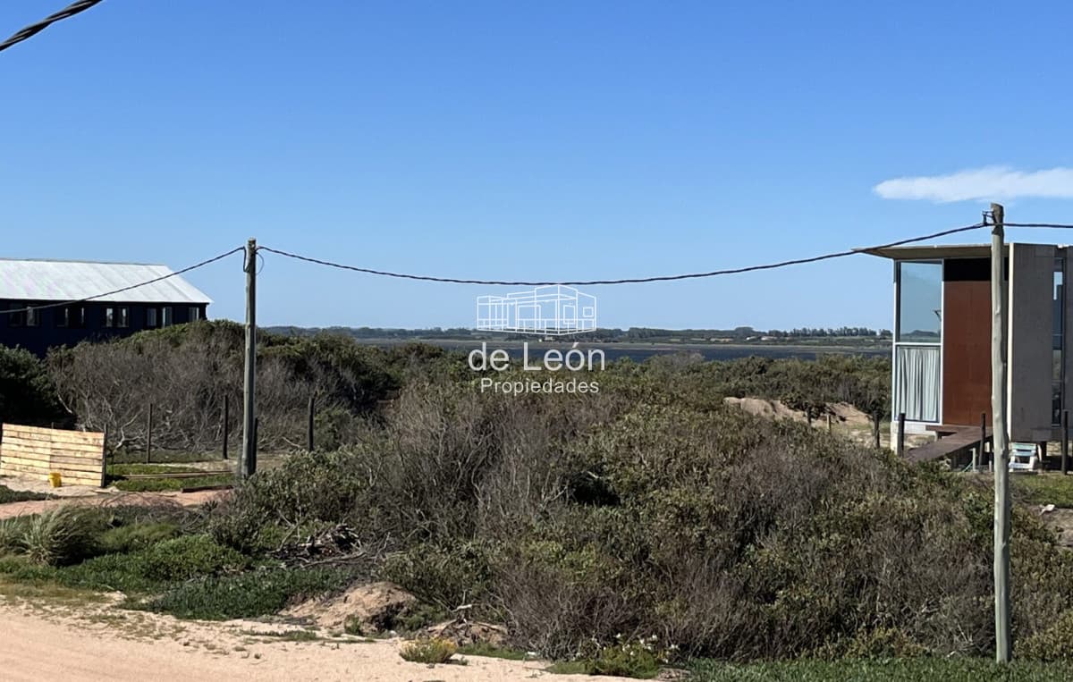 Lote de 750m2 en venta en Santa Monica, Jose Ignacio
