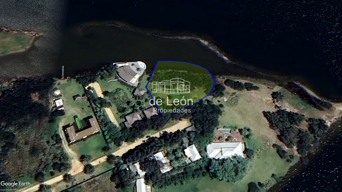 Terreno de 1341m2 en venta en Santa Monica, jose Ignacio
