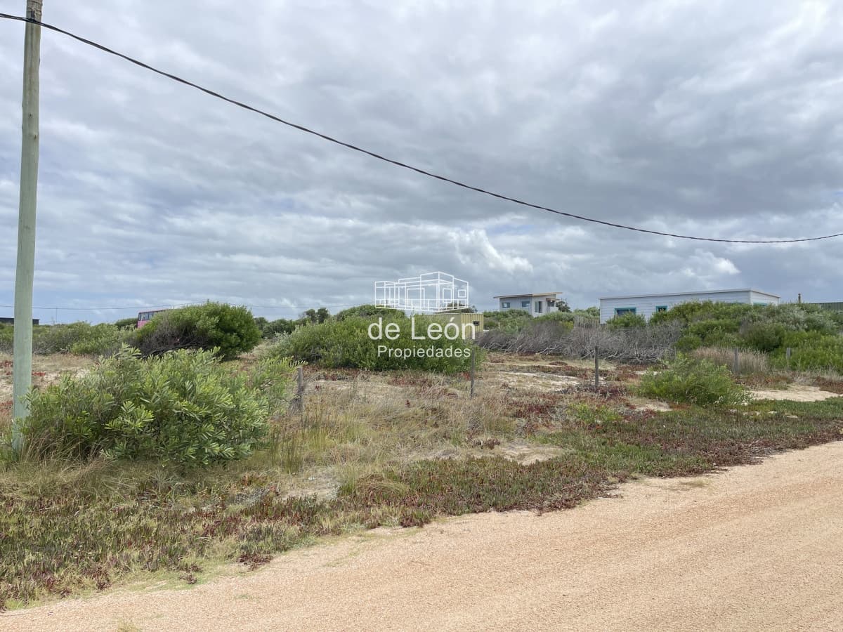 Se venden 2 terrenos en Santa Mónica
