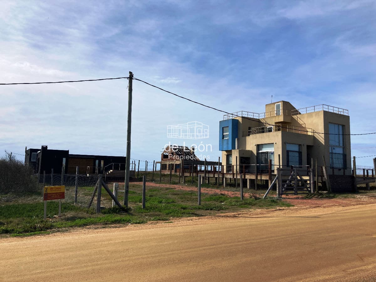 Terreno en Santa Mónica 570m2