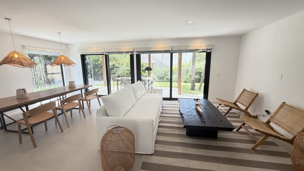 Apartamento ID.4143 - Casa en complejo La Barra, excelente oportunidad para invertir