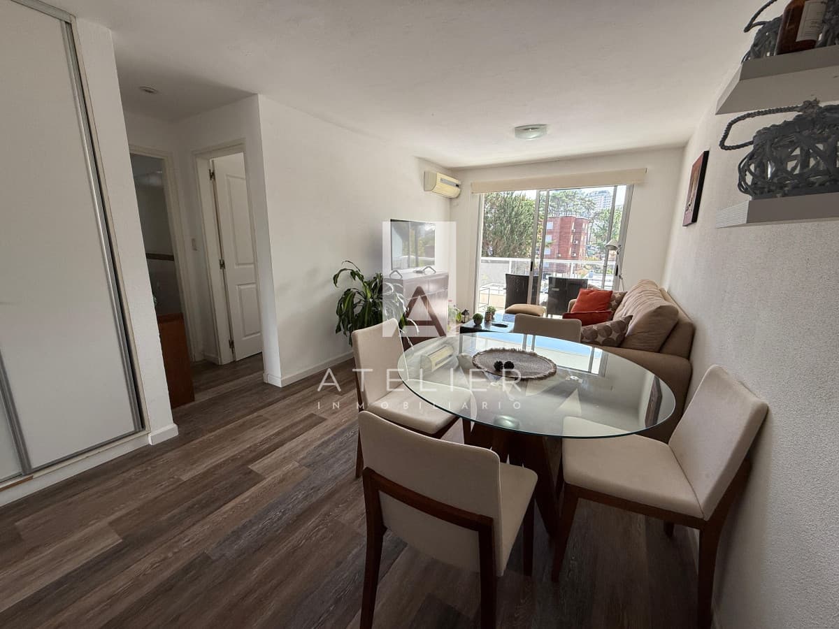 Alquiler anual departemtno de 1 dormitorio en Aidy Grill, Punta del Este