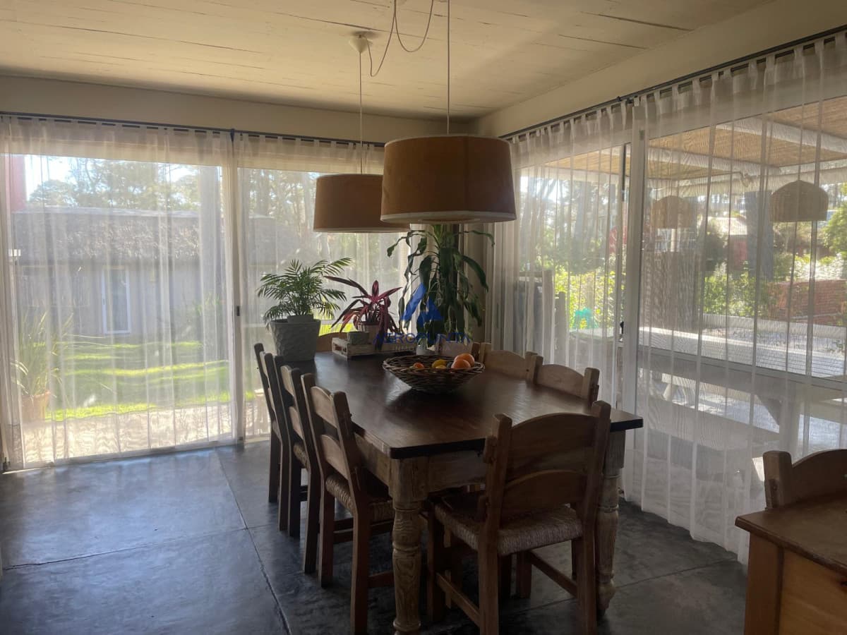 Casa de 4 dormitorios en Montoya, La Barra  -