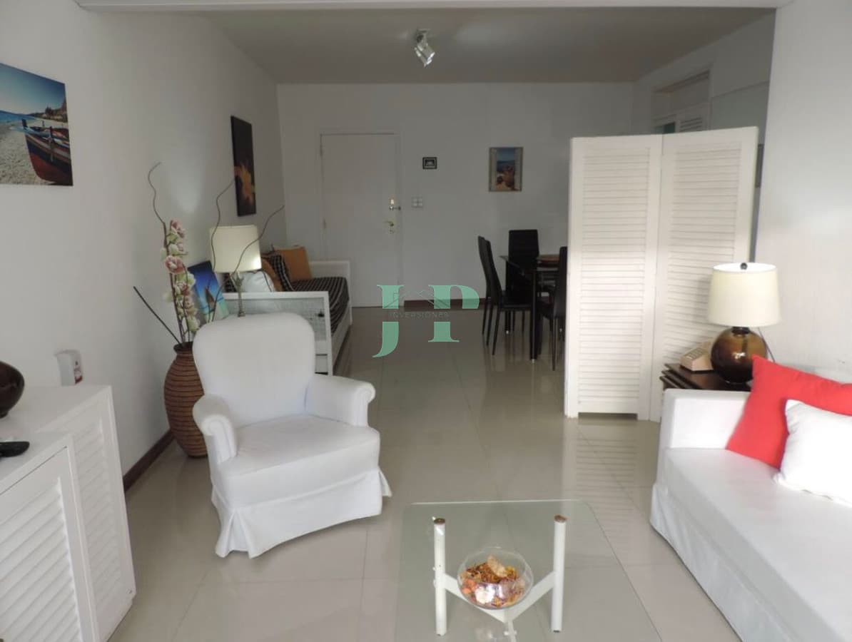 ¡Excelente apartamento en venta!