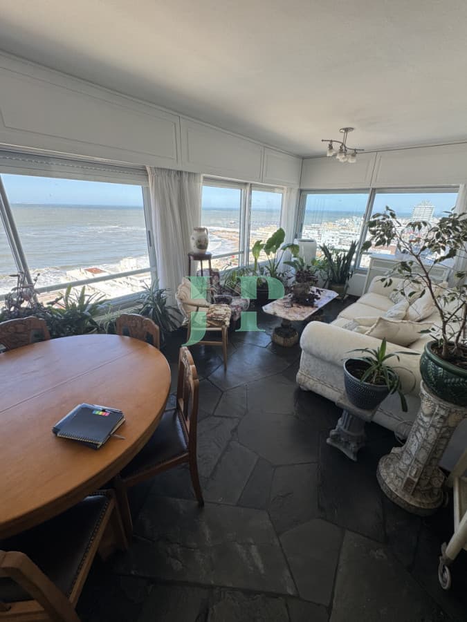 VENTA DE APARTAMENTO EN LA PENINSULA