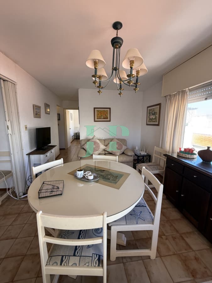¡Excelente apartamento en venta!