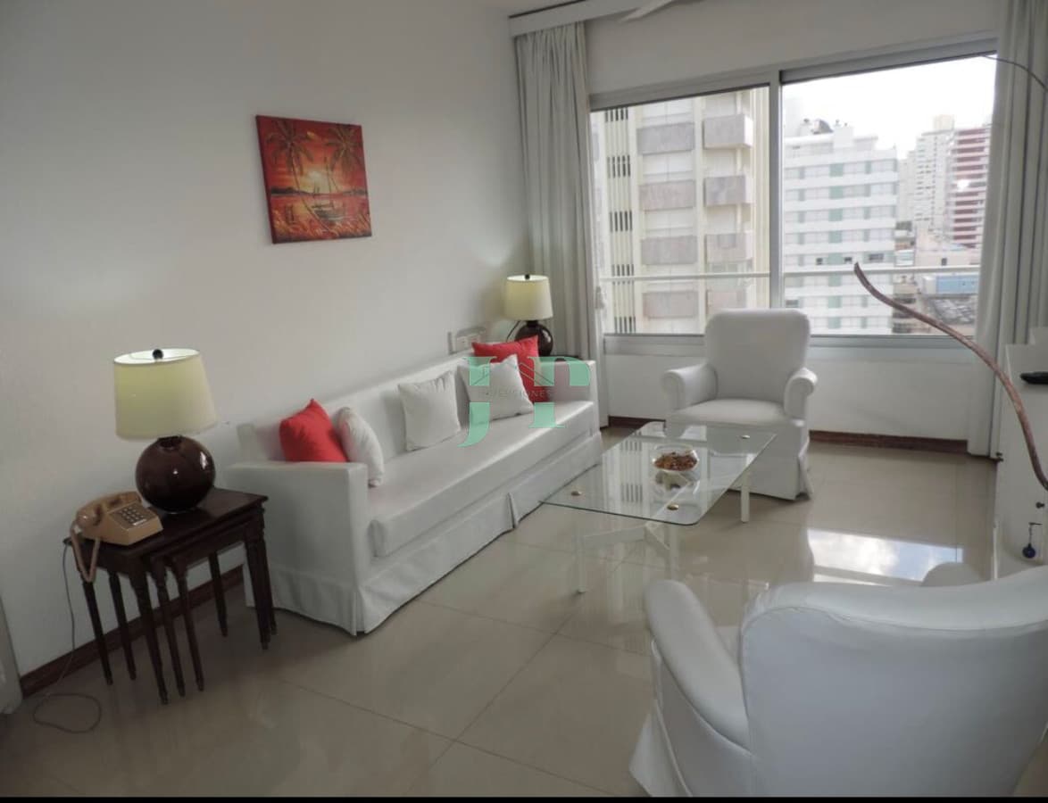 ¡Excelente apartamento en venta!