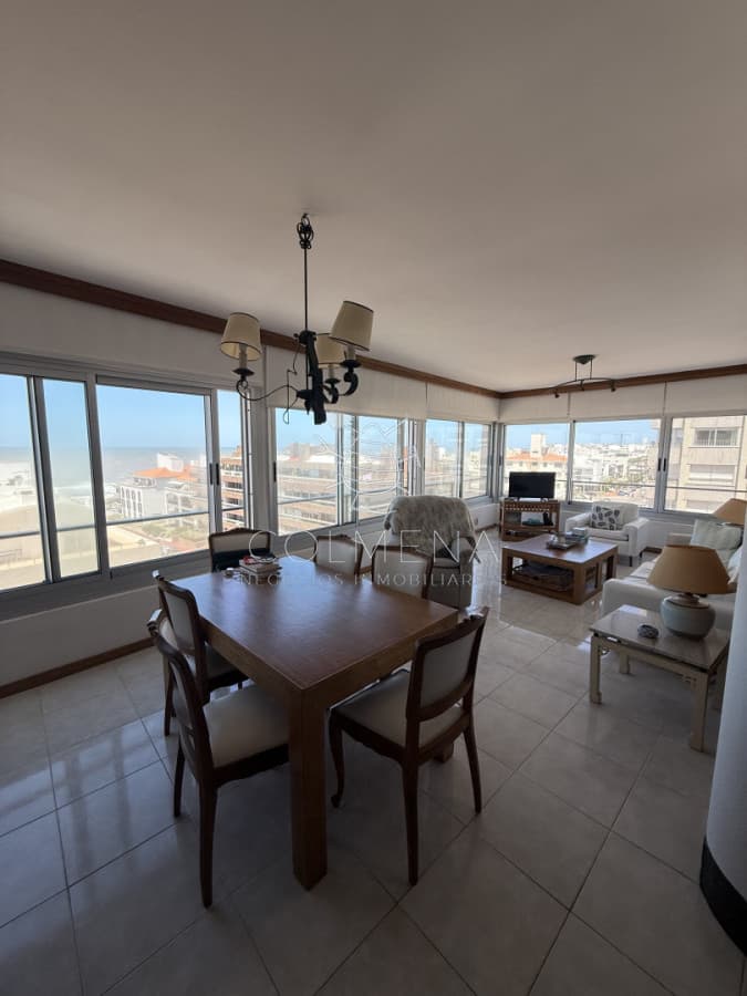 Apartamento en Península, Punta del Este