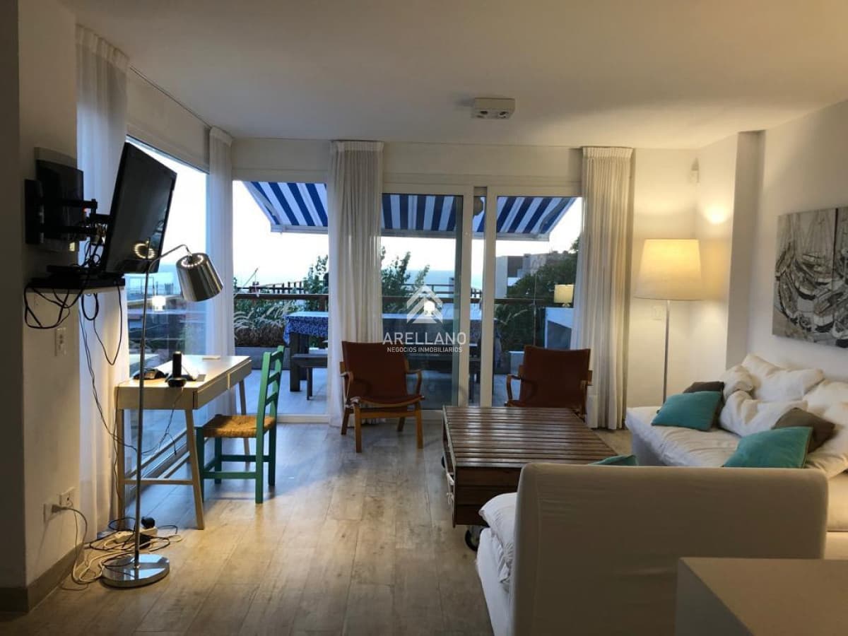 Apartamento ID.6909 - Apartamento en venta en Bikini a metros del mar