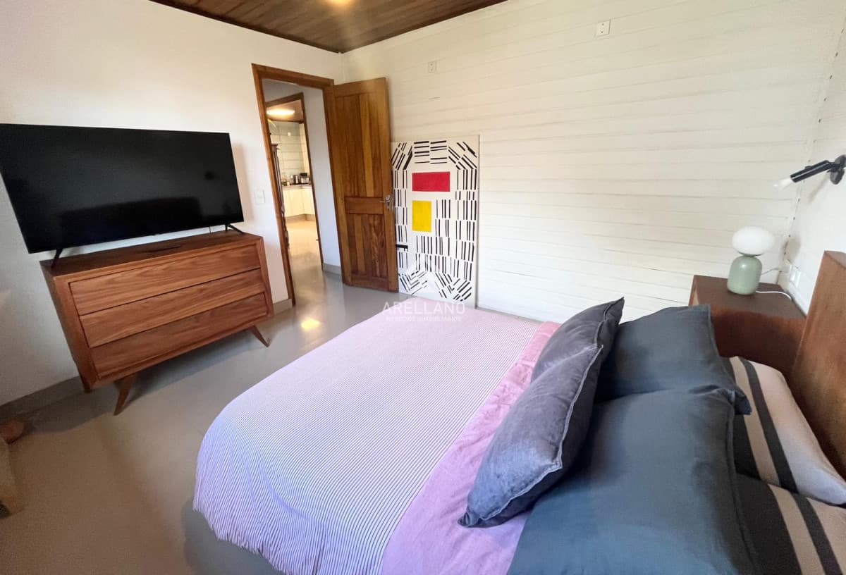 Casa ID.5684 - Alquiler temporada en Manantiales a metros del mar.