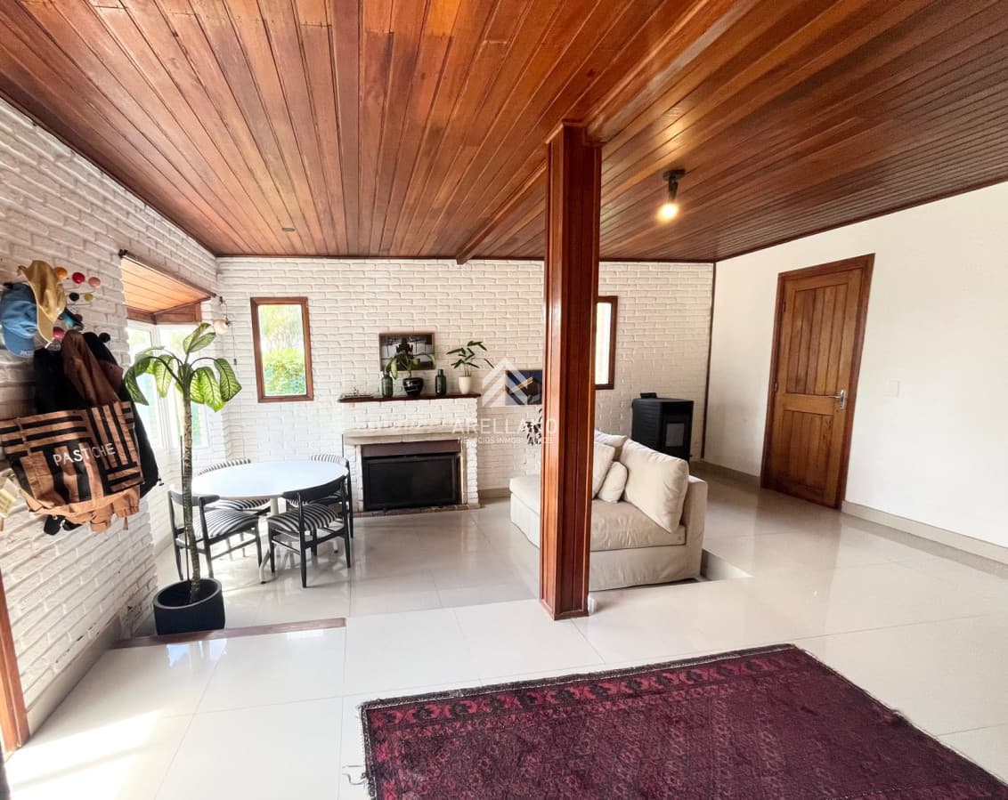 Casa ID.5684 - Alquiler temporada en Manantiales a metros del mar.