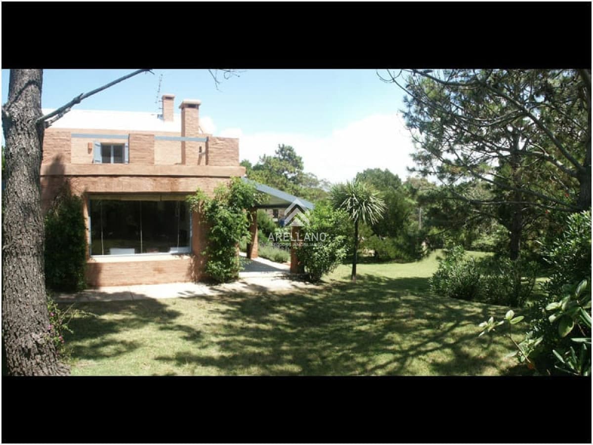 Casa ID.6600 - Venta casa 4 dormitorios La Barra
