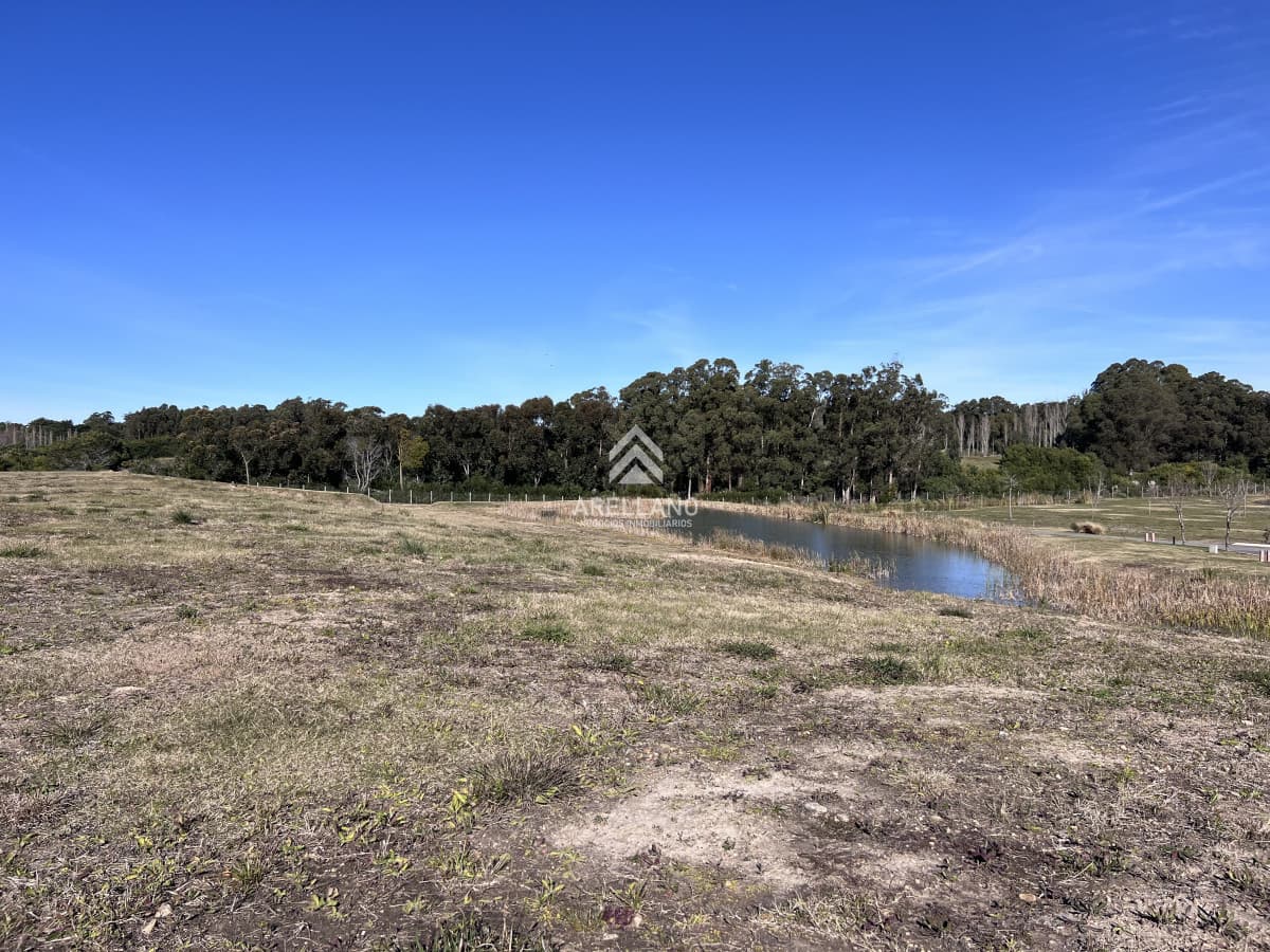 Terreno ID.5207 - Terreno en venta Pueblo mio, elevado y con laguna propia