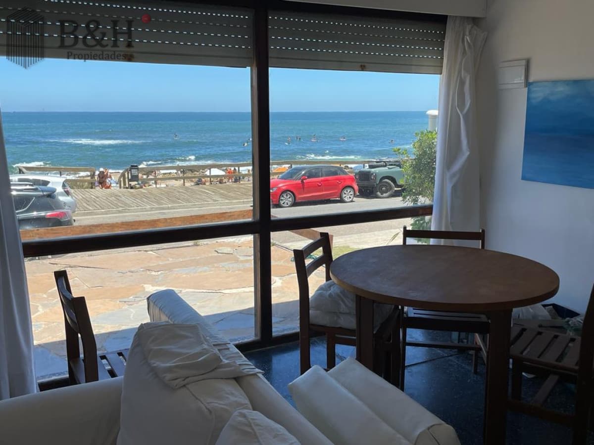 CASA EN BIKINI