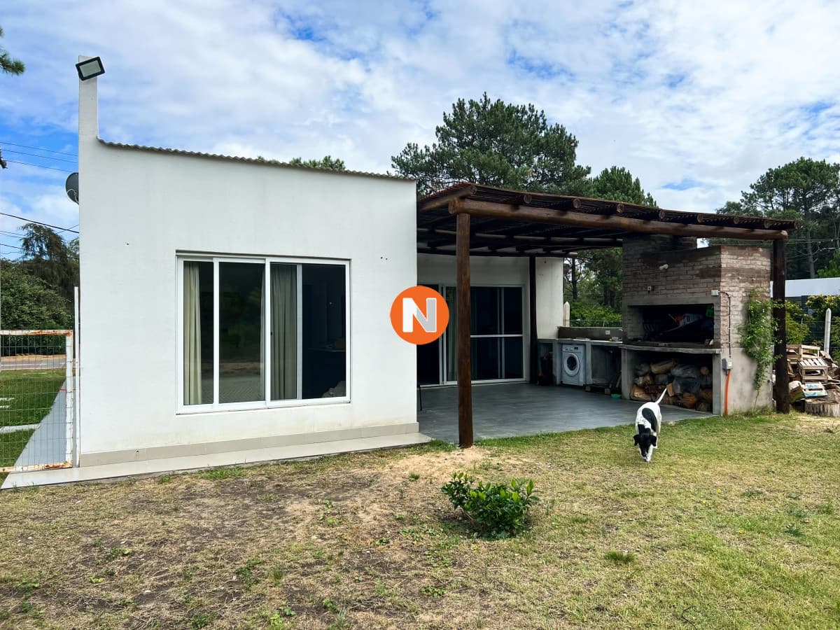 Casa a Estrenar en La Barra a 200 mt2 de medialunas calentit ...