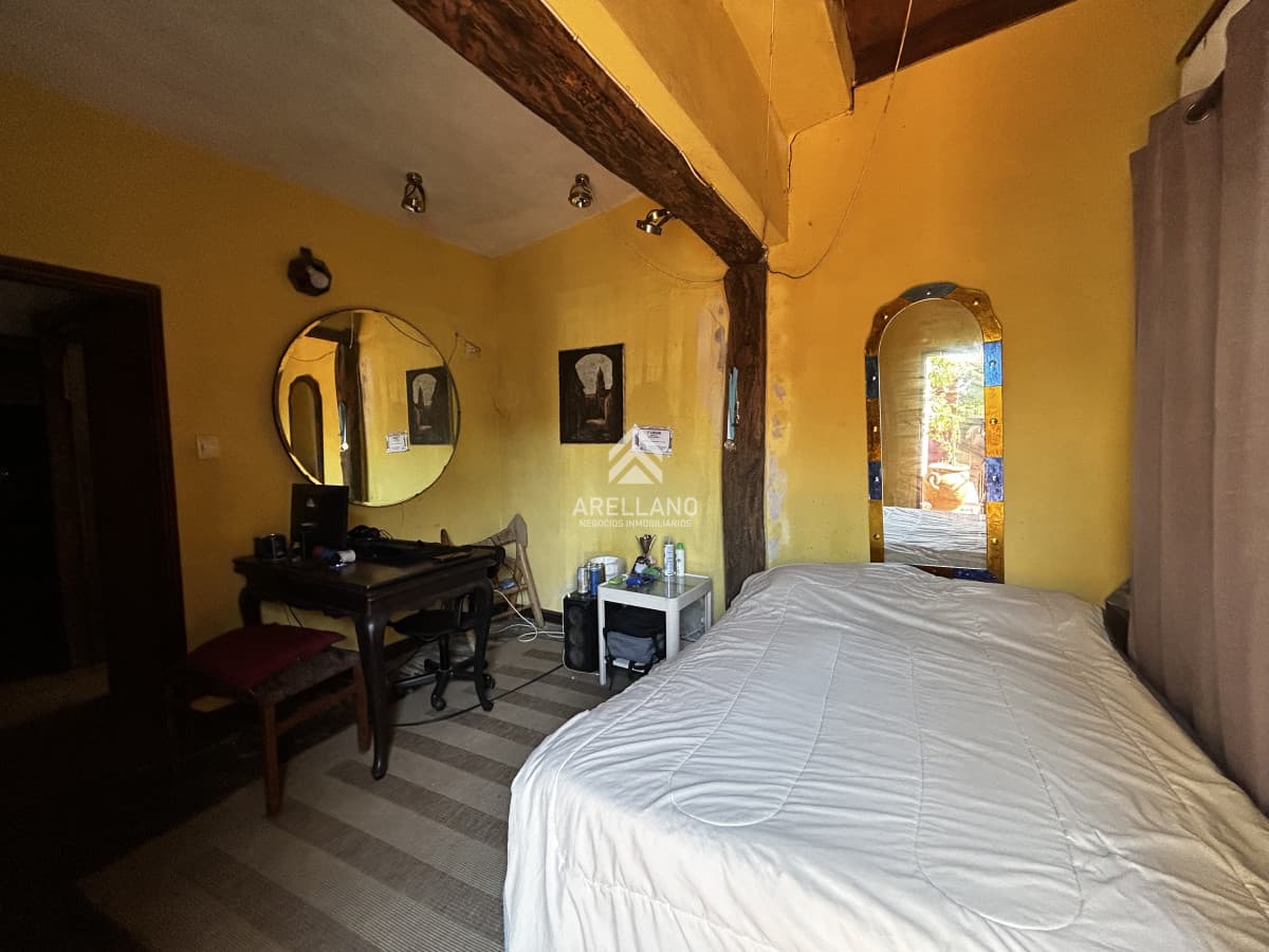 Casa ID.5711 - Ideal para comercio o vivienda