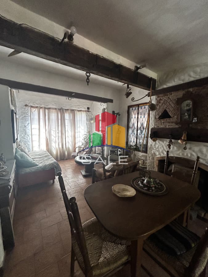 Gale Propiedades & Escribanía Casa ID.4510 - Ideal para comercio o vivienda