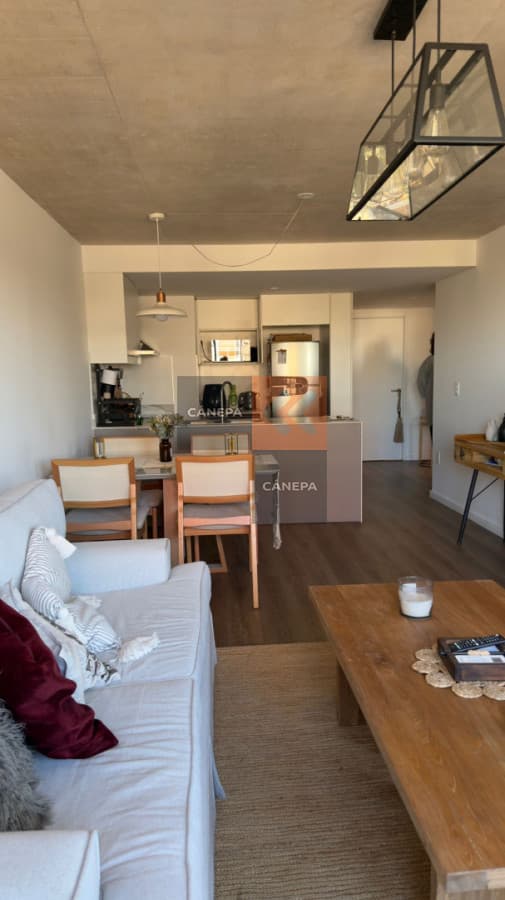 Apartamento a la venta con renta en Pocitos