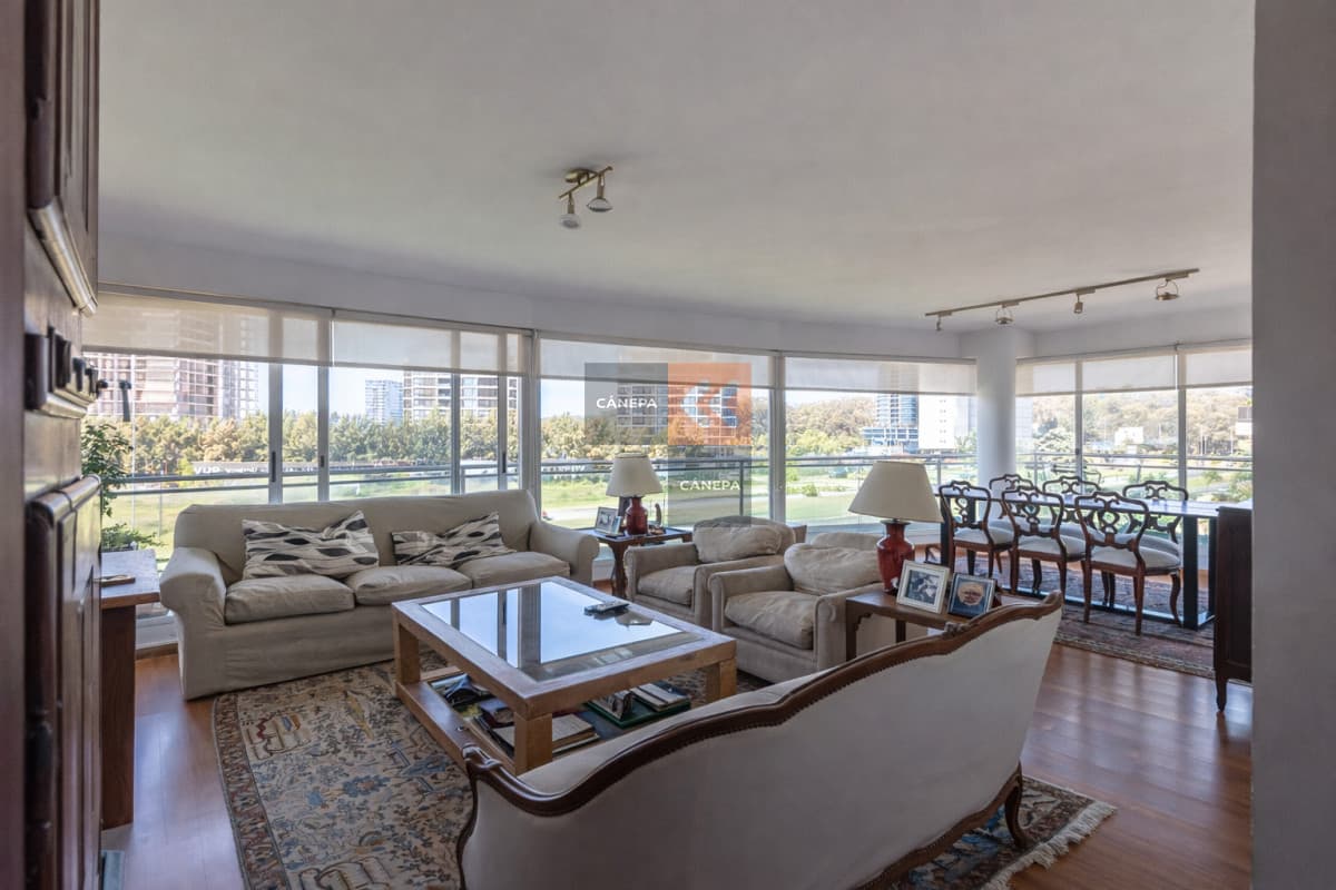 Venta apartamento de 3 dormitorios en Av de las Americas