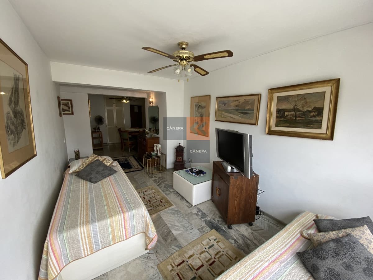 Apartamento en la esquina de Gorlero, especacular ubicación.