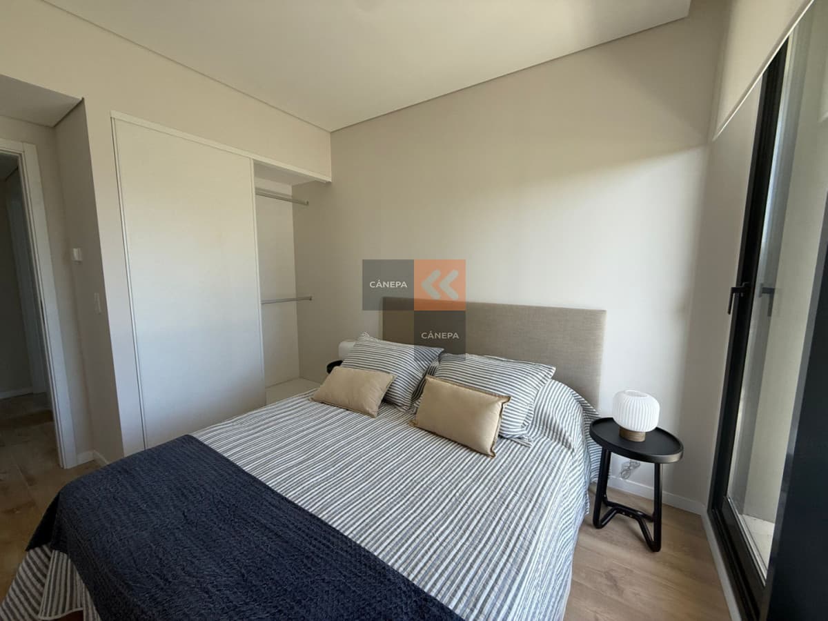 Venta apartamento de 1 dormitorio sobre el Lago Calcagno