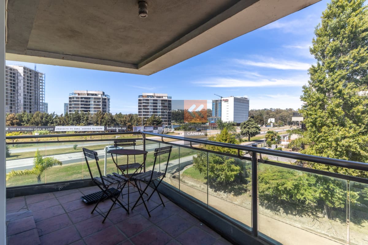Venta apartamento de 3 dormitorios en Av de las Americas