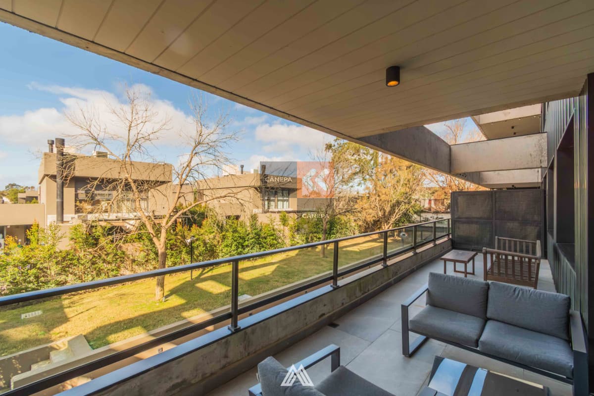 Apartamento de 2 dormitorios con terraza + parrillero en barrio Zen