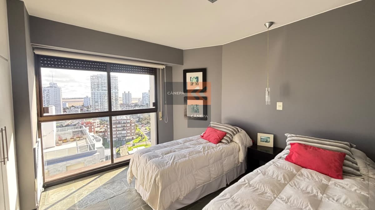 Apartamento frente al mar de 3 dormitorios