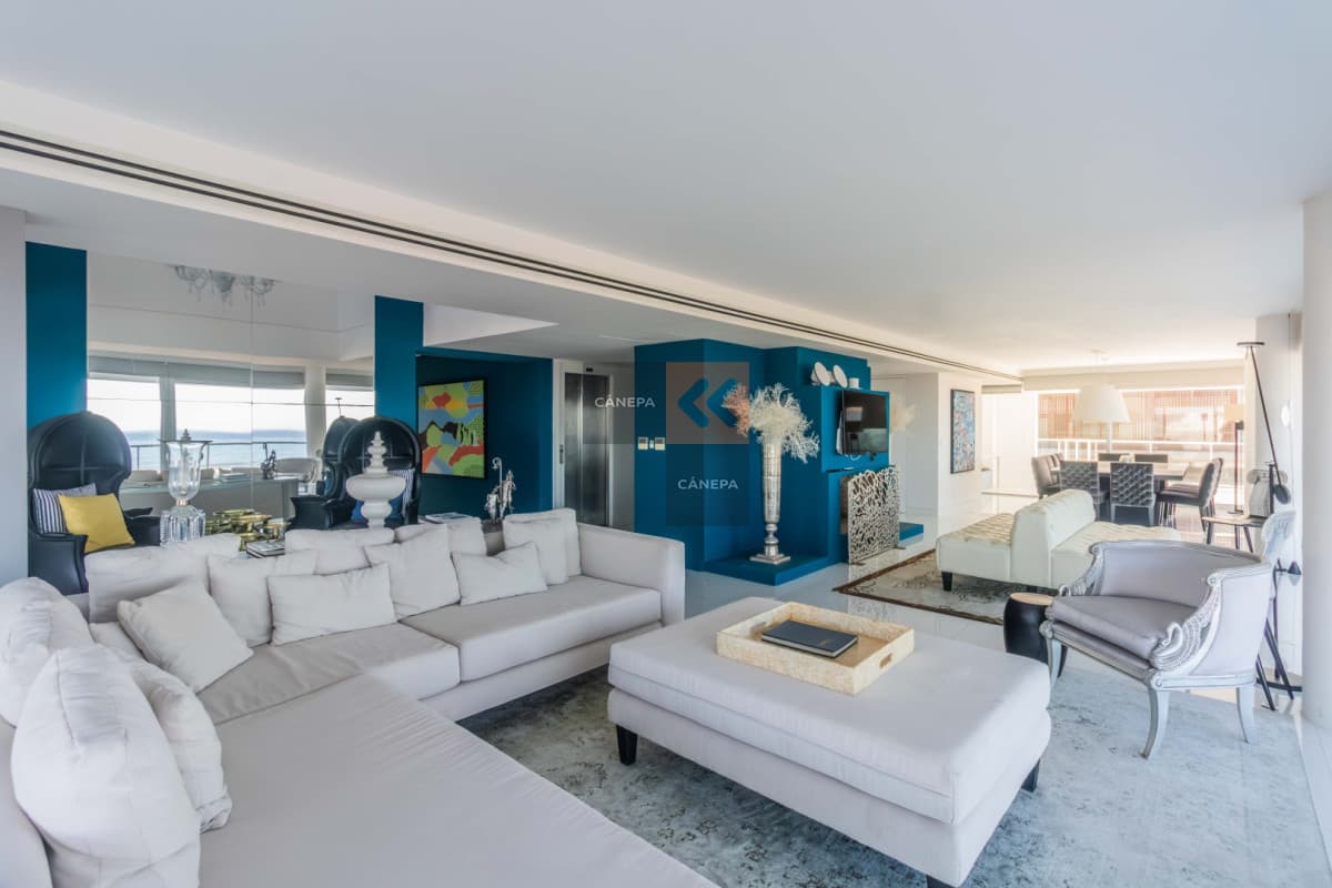 Apartamento pent-house de 4 suites en venta