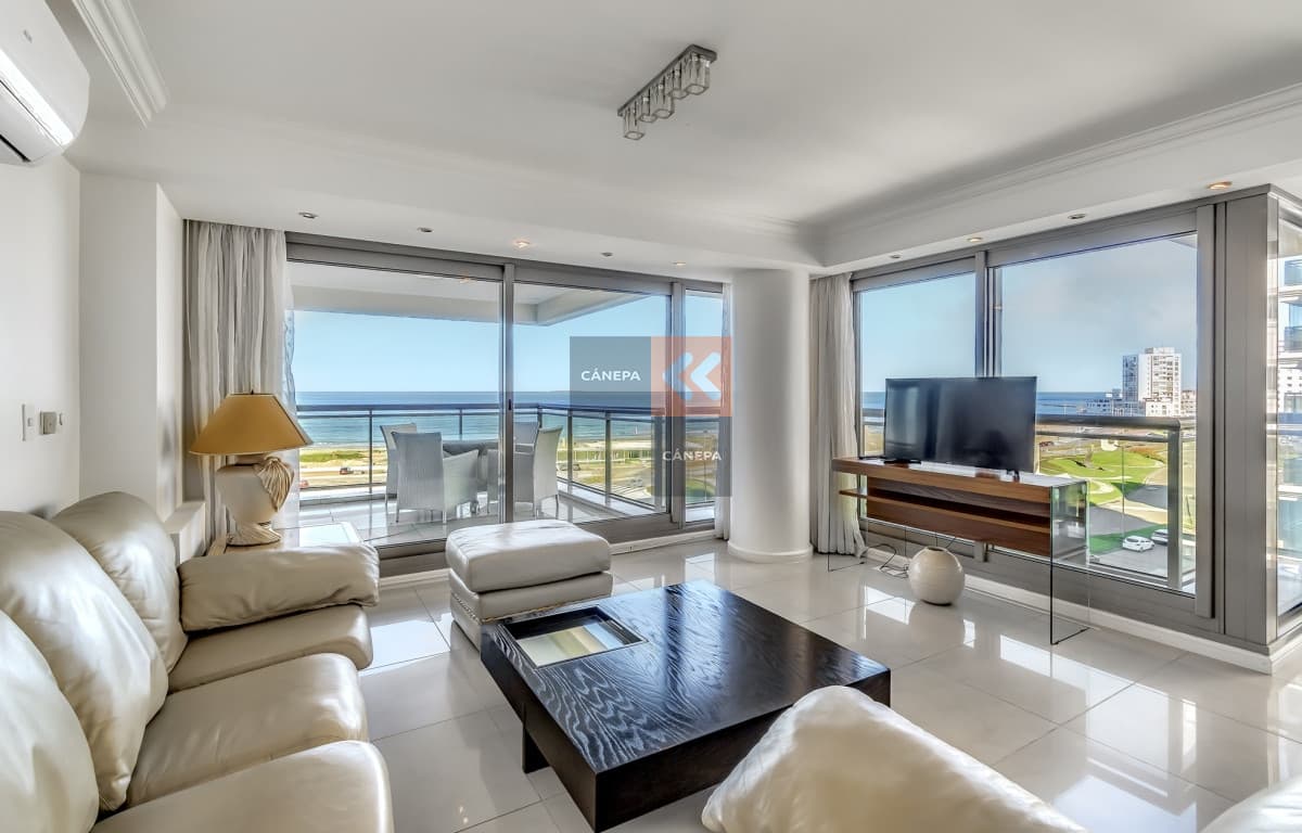 Espectacular departamento Premium Playa Brava.