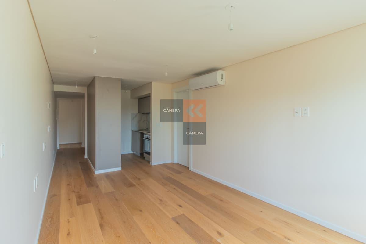 Venta o alquiler apartamento de 2 dormitorios en Carrasco Sur